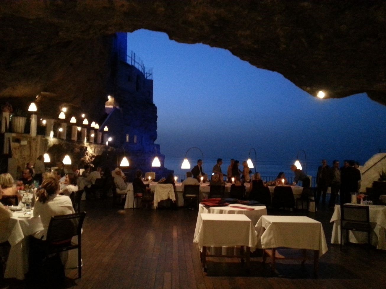 Bari - Restaurant pe malul Adriaticii